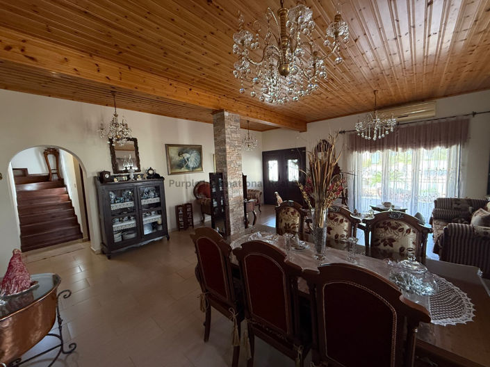 Image No.27-5 Bed House for sale