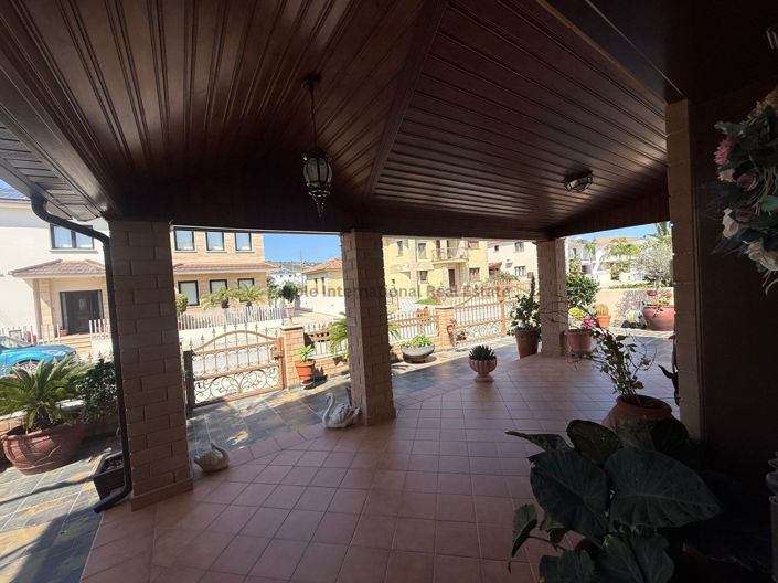 Image No.5-5 Bed House for sale