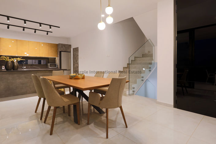 Image No.8-5 Bed Villa for sale