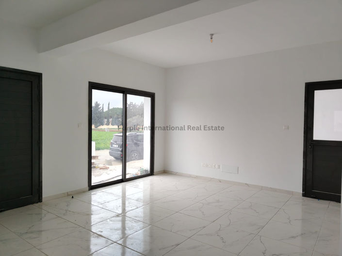 Image No.15-3 Bed Townhouse for sale