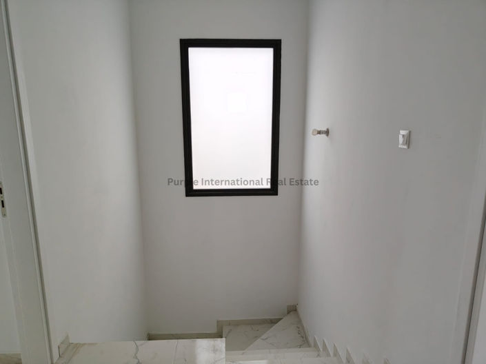 Image No.4-3 Bed Townhouse for sale