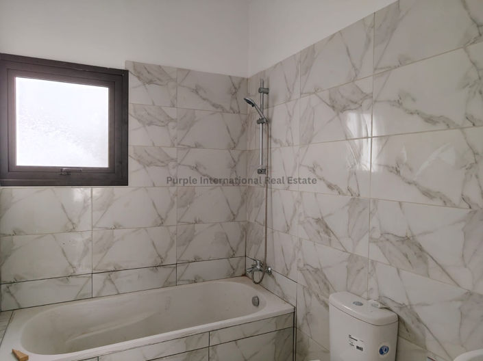 Image No.6-3 Bed Townhouse for sale