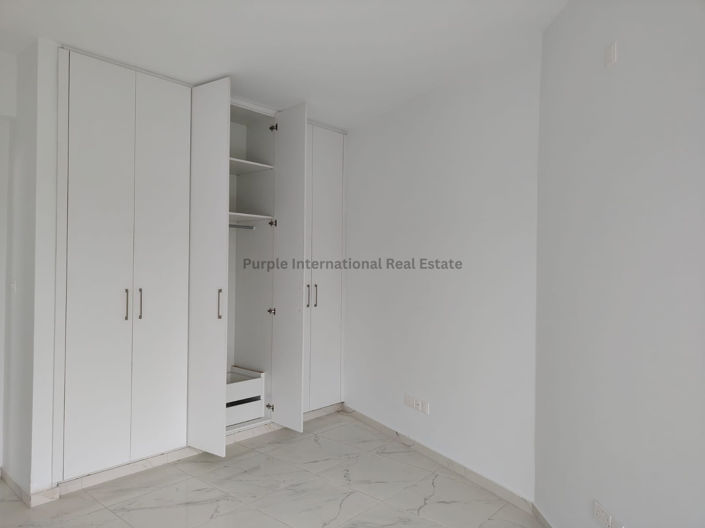 Image No.8-3 Bed Townhouse for sale