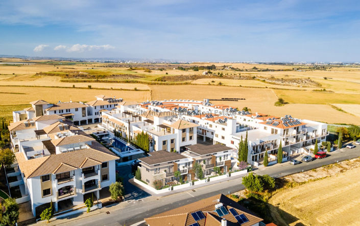 Image No.16-2 Bed Townhouse for sale