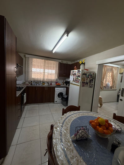 Image No.3-7 Bed Villa for sale