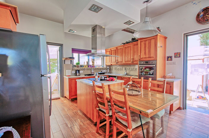 Image No.10-4 Bed Villa for sale