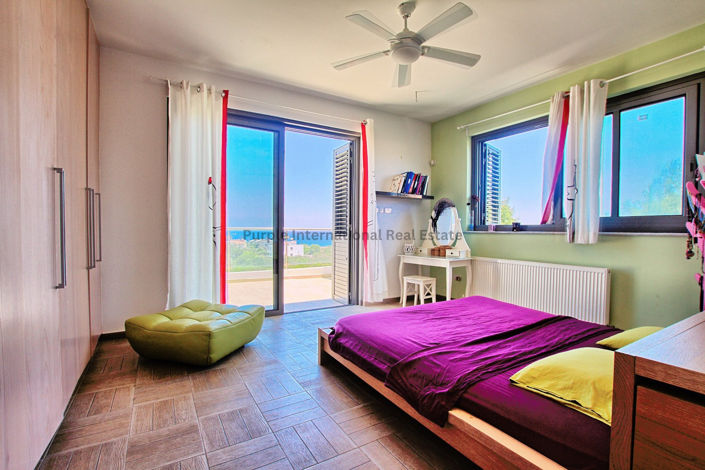 Image No.15-4 Bed Villa for sale