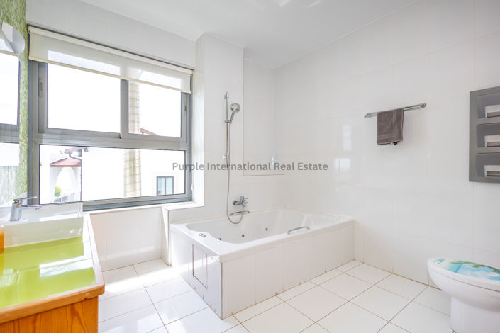 Image No.21-4 Bed Villa for sale