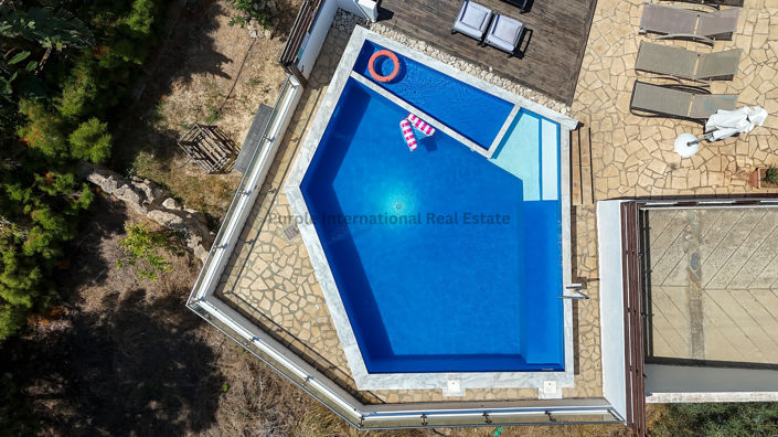 Image No.5-4 Bed Villa for sale