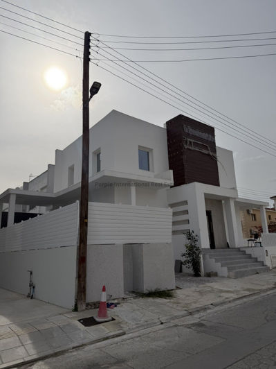 Image No.3-Villa de 4 chambres à vendre à Larnaca