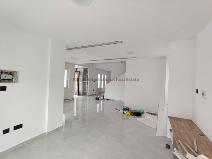 Image No.6-Villa de 4 chambres à vendre à Larnaca