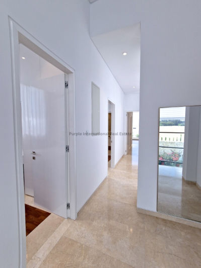 Image No.26-5 Bed Villa for sale