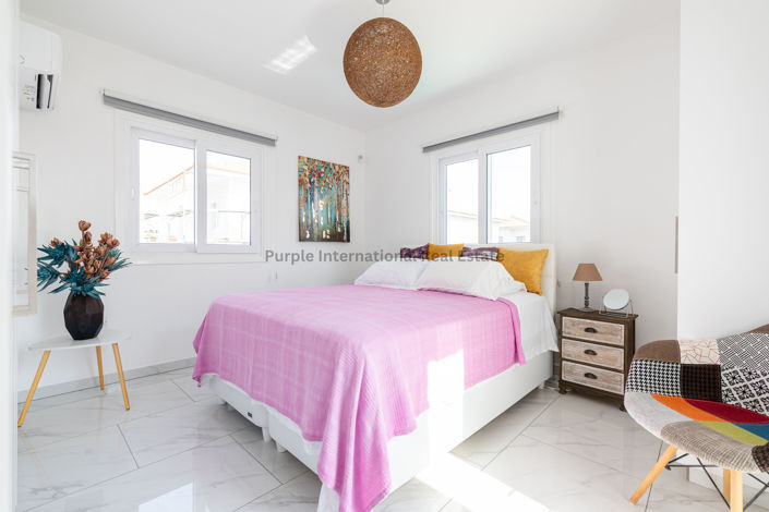 Image No.5-4 Bed Villa for sale