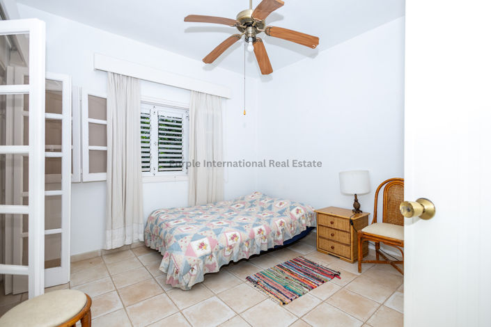 Image No.17-4 Bed Bungalow for sale