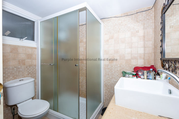 Image No.18-4 Bed Bungalow for sale