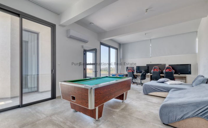 Image No.10-6 Bed Villa for sale