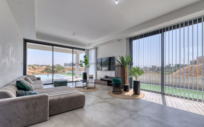 Image No.3-6 Bed Villa for sale
