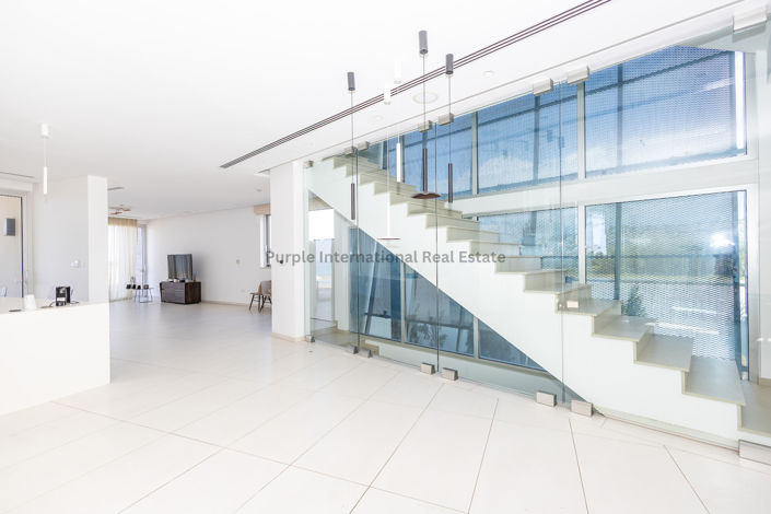 Image No.9-6 Bed Villa for sale