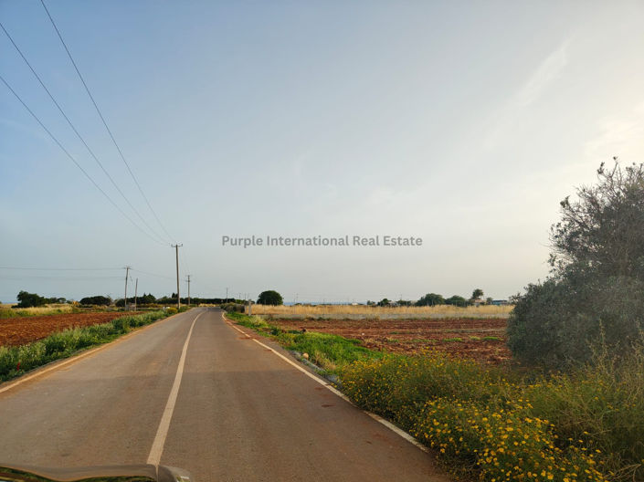 Image No.17-5 Bed Bungalow for sale