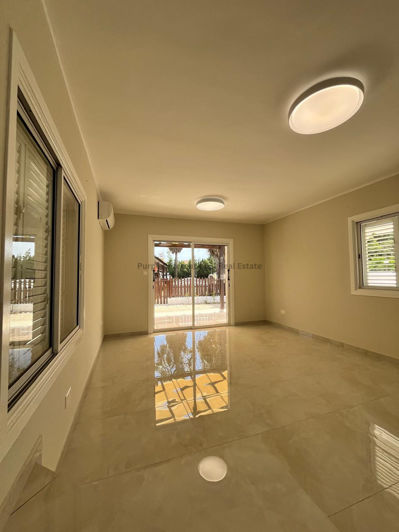 Image No.7-3 Bed Villa for sale