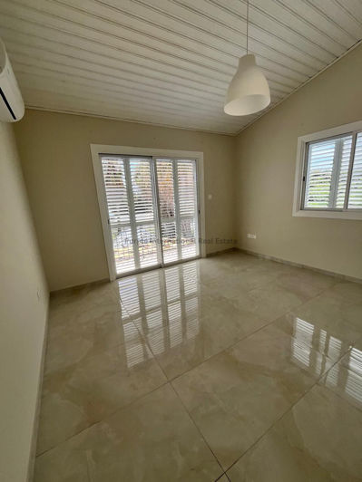 Image No.8-3 Bed Villa for sale