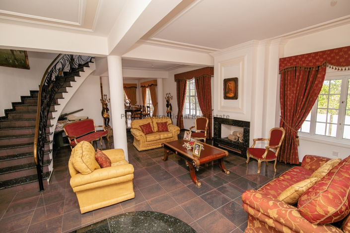 Image No.2-3 Bed Villa for sale