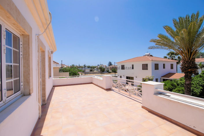 Image No.22-3 Bed Villa for sale
