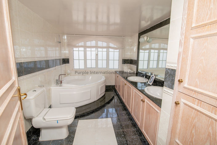 Image No.31-3 Bed Villa for sale