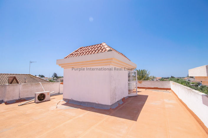 Image No.37-3 Bed Villa for sale