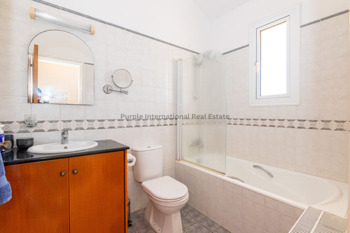 Image No.14-3 Bed Villa for sale