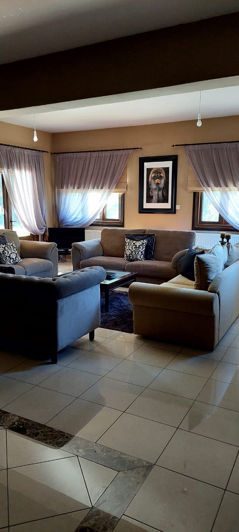 Image No.16-4 Bed House for sale