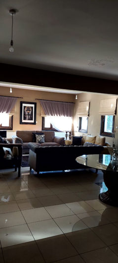 Image No.17-4 Bed House for sale