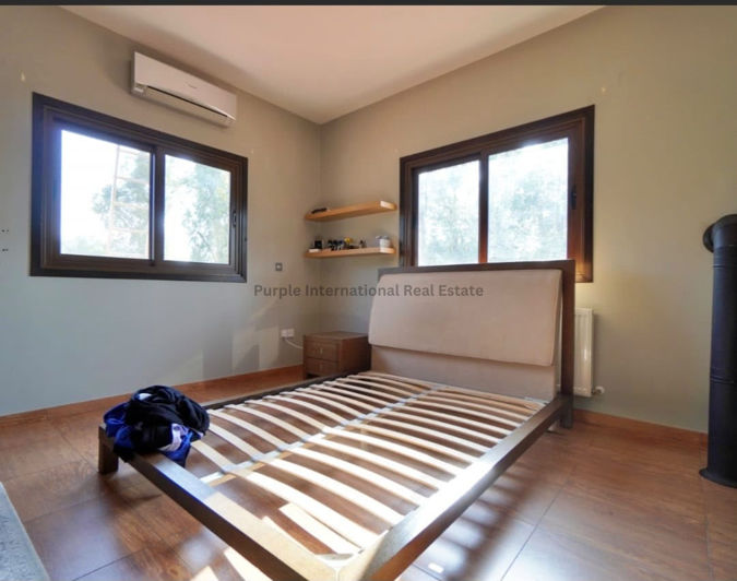 Image No.27-4 Bed House for sale
