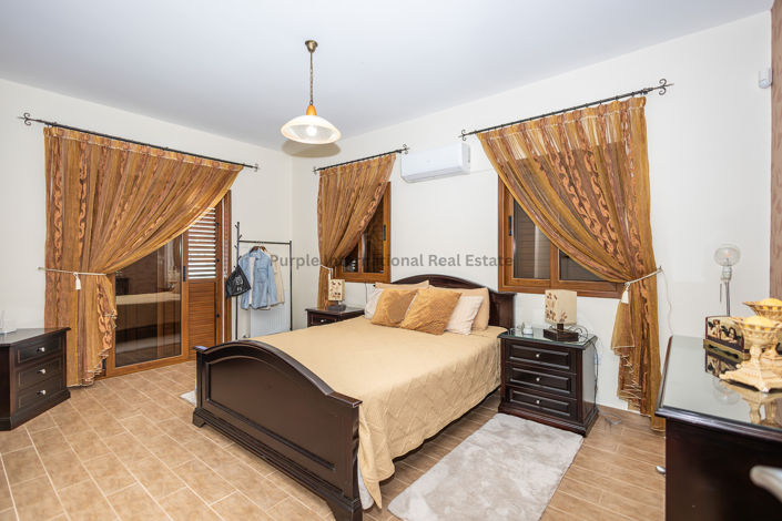 Image No.13-3 Bed Villa for sale