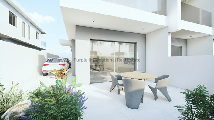 Image No.19-3 Bed Townhouse for sale