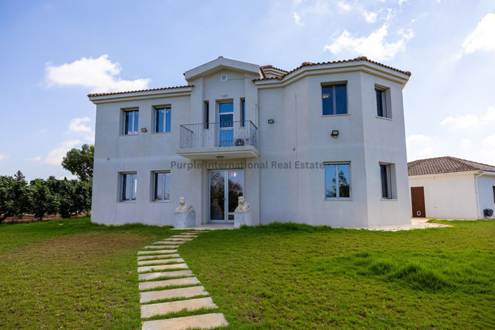 Image No.18-6 Bed Villa for sale