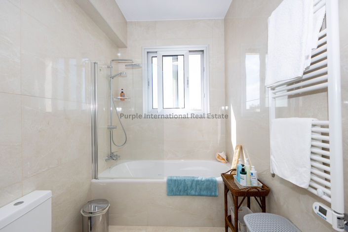 Image No.29-6 Bed Villa for sale