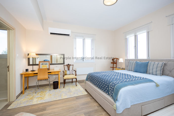 Image No.40-6 Bed Villa for sale