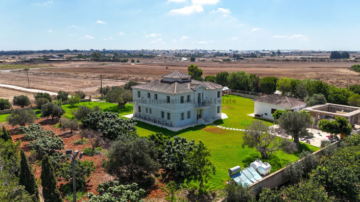 Image No.43-6 Bed Villa for sale