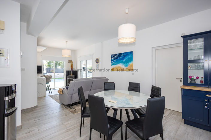 Image No.6-4 Bed Villa for sale