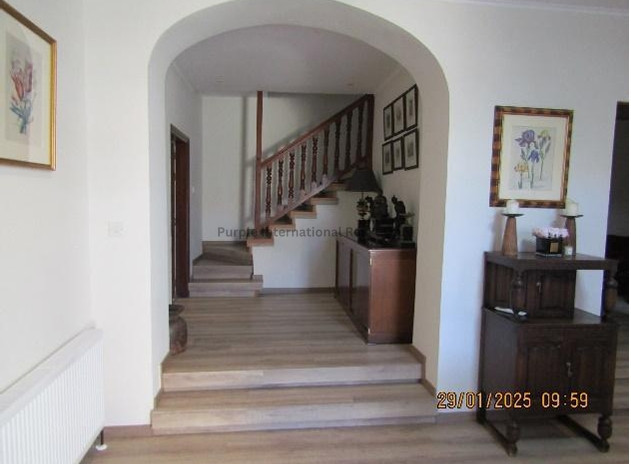 Image No.12-6 Bed House for sale