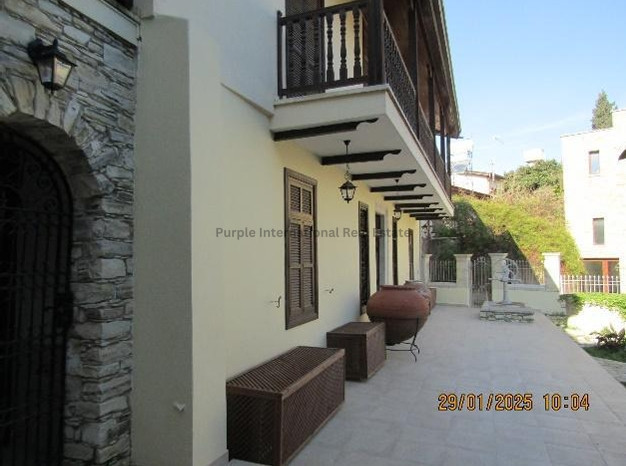 Image No.15-6 Bed House for sale