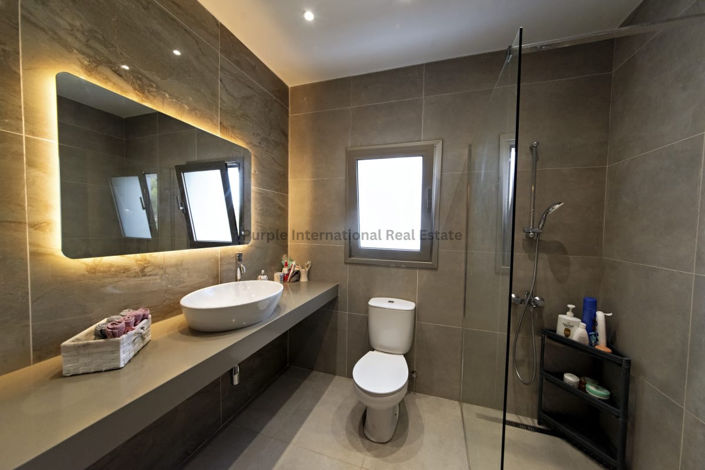 Image No.23-4 Bed Villa for sale