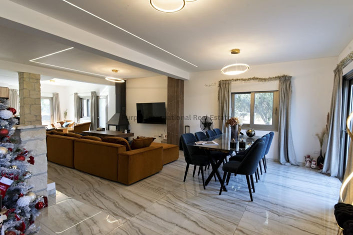 Image No.5-4 Bed Villa for sale