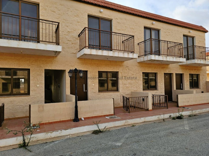Image No.15-2 Bed Townhouse for sale