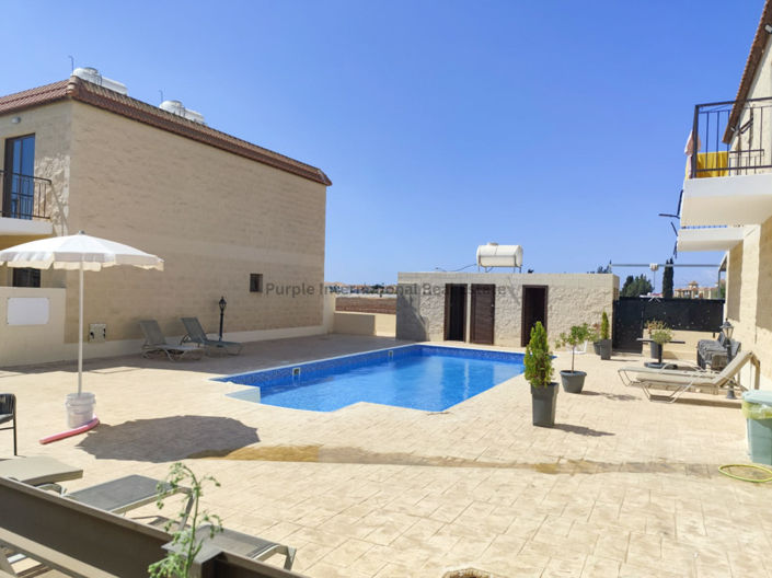 Image No.8-2 Bed Townhouse for sale
