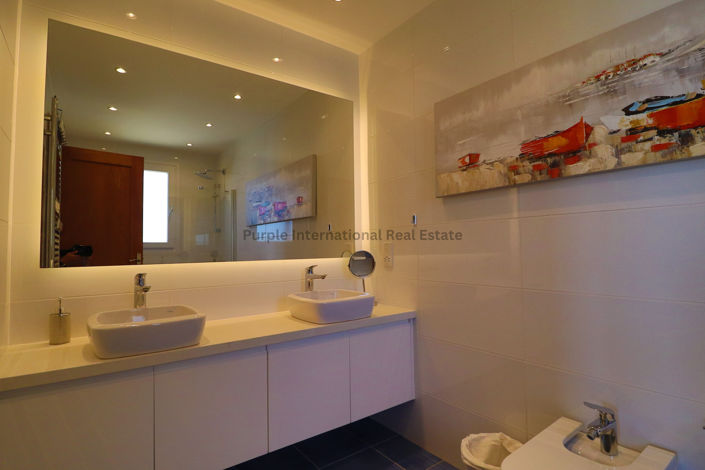 Image No.23-4 Bed Villa for sale