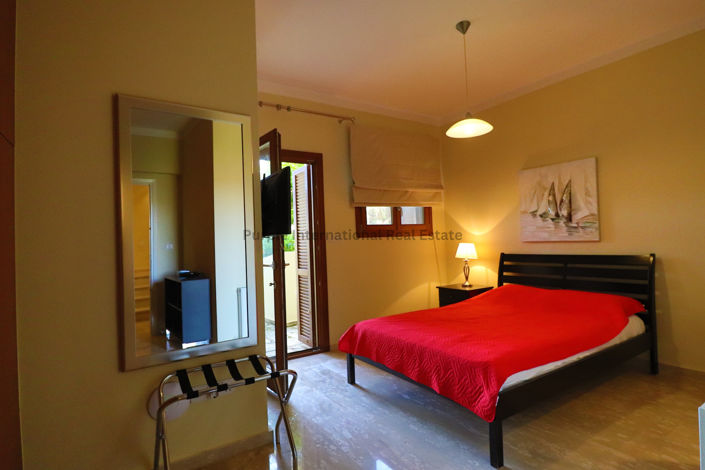 Image No.29-4 Bed Villa for sale