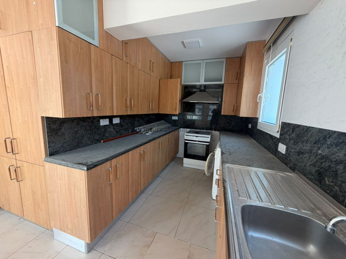 Image No.10-5 Bed House for sale