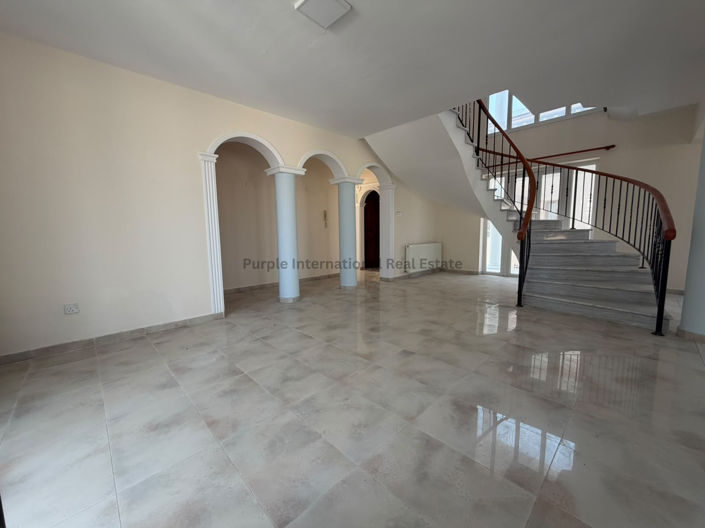 Image No.14-5 Bed House for sale
